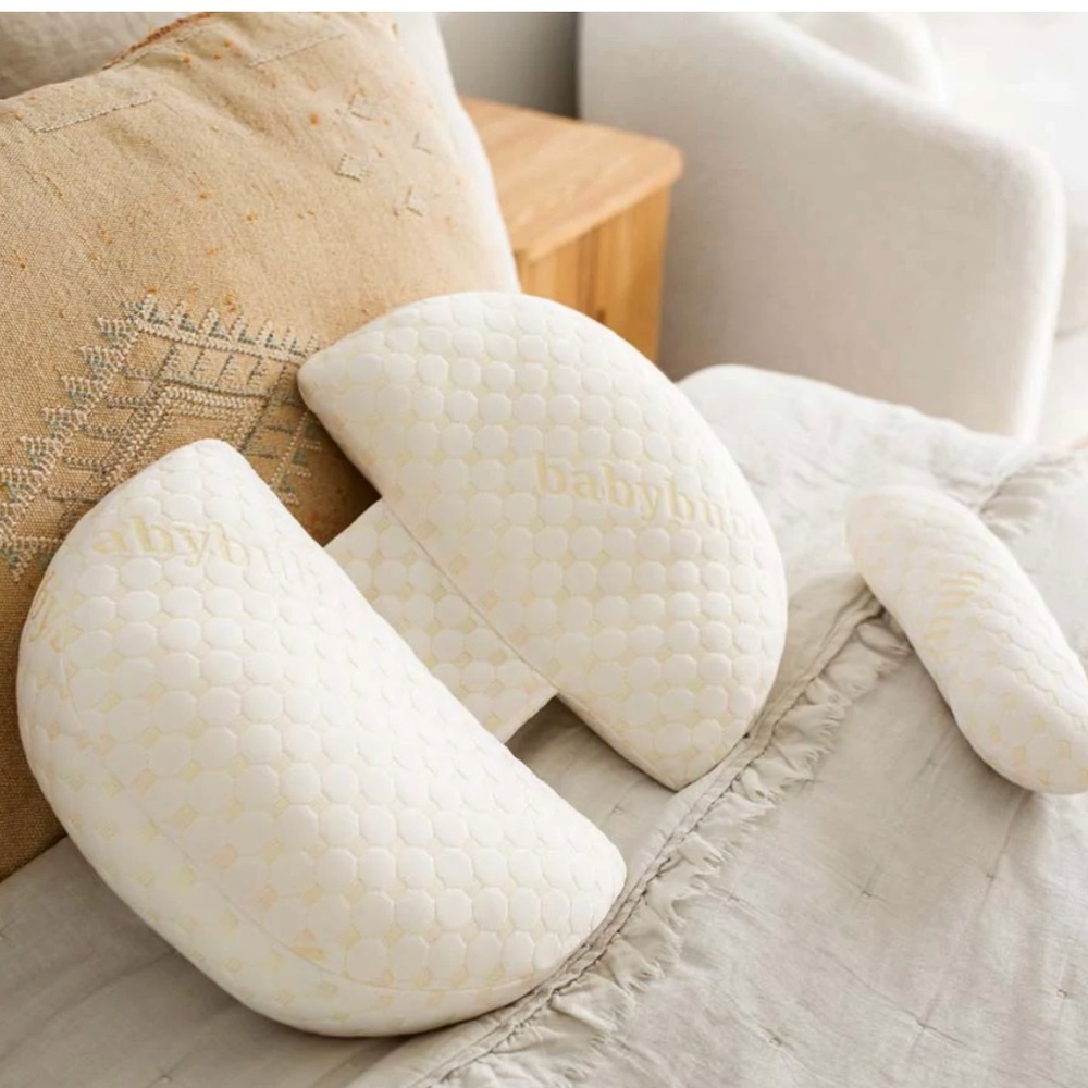 Baby Bub maternity pillow. Never used, in perfect condition